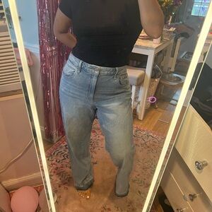 Universal Thread Light Blue Straight Leg Jeans